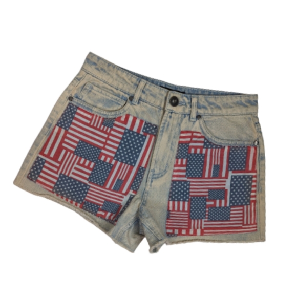 Forever 21 American Flag Denim Shorts 26 - Picture 1 of 6